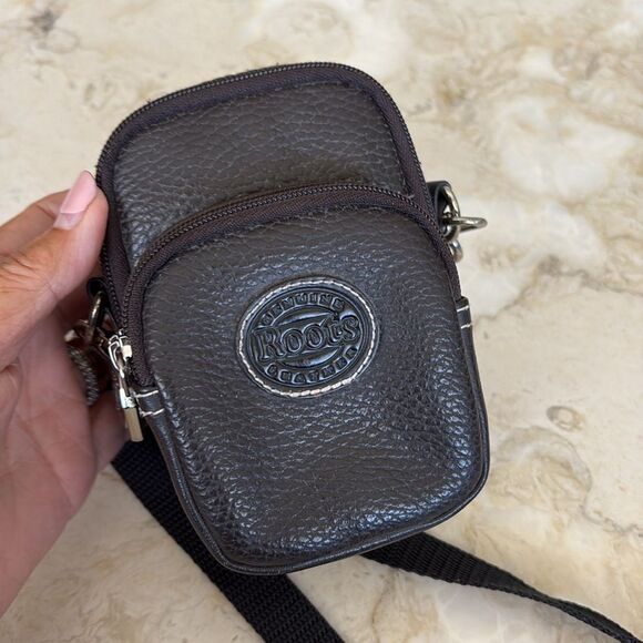 Vintage Roots Leather Camera Bag Crossbody - Picture 5 of 16
